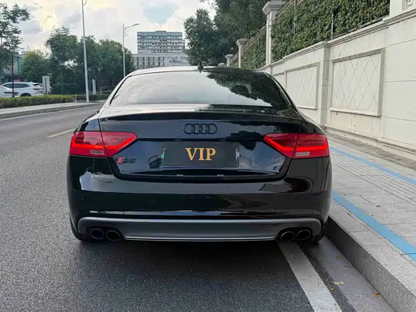 Audi S5 2012
