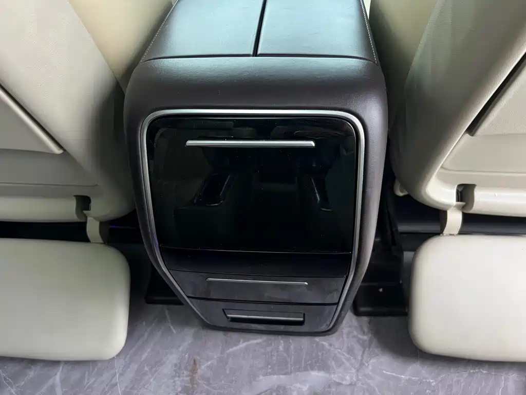 GAC Motor Trumpchi M8 2020 — фото 19