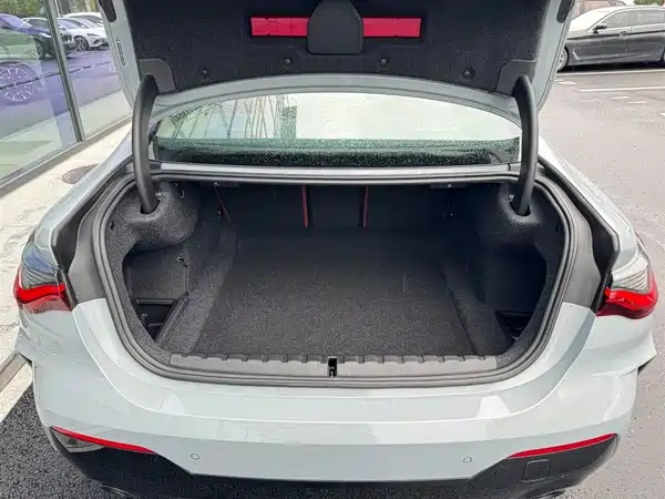 BMW 4 Series 2025