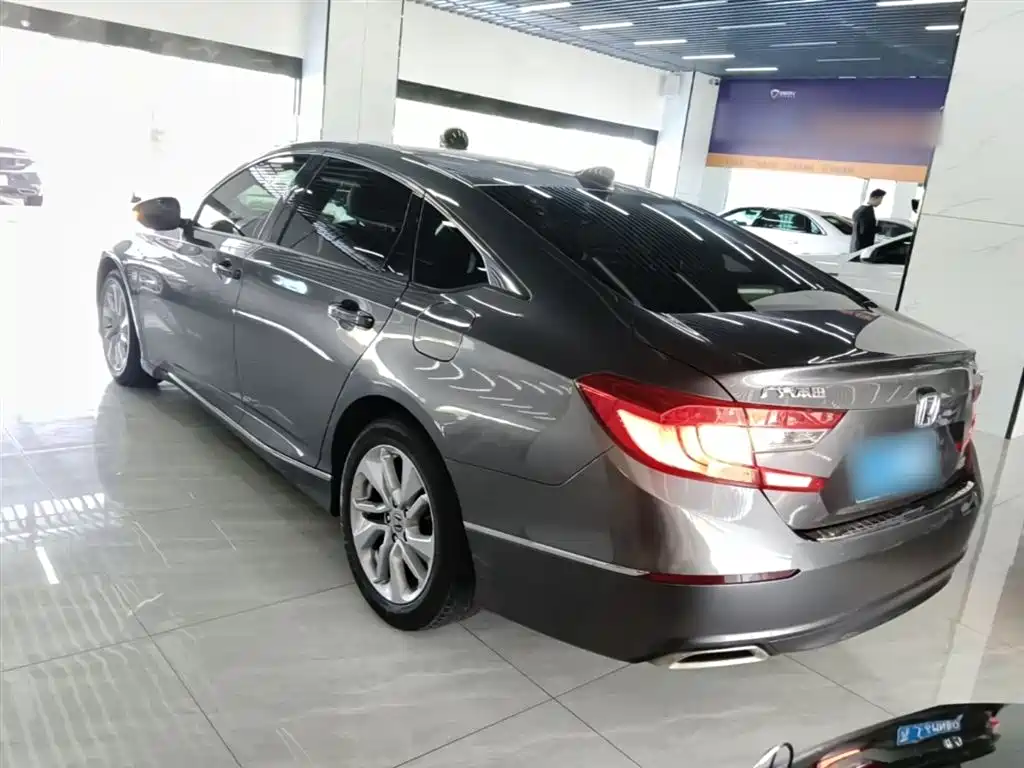 Honda Accord 2020 — фото 5