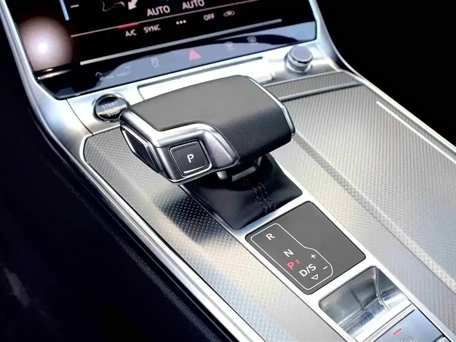 Audi A6L 2024 — фото 11