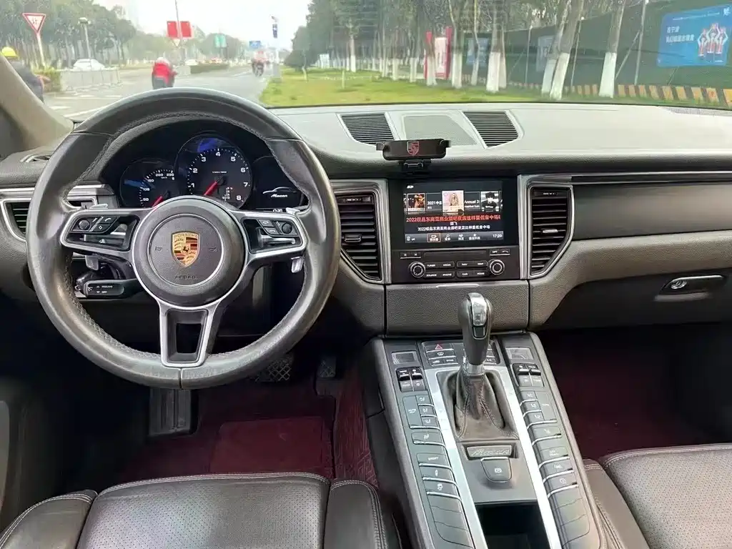 Porsche Macan 2016 — фото 7