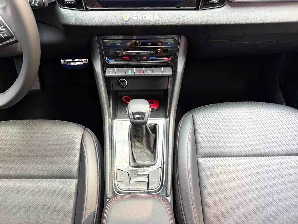 Skoda Karoq 2022 — фото 10