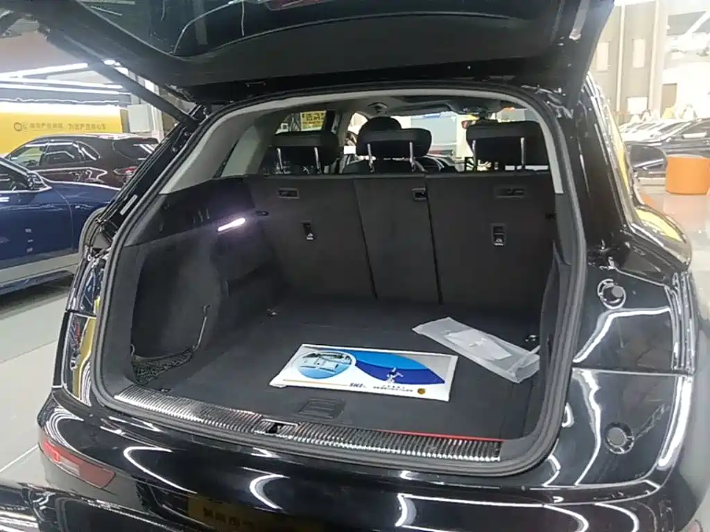 Audi Q5L 2022 — фото 19