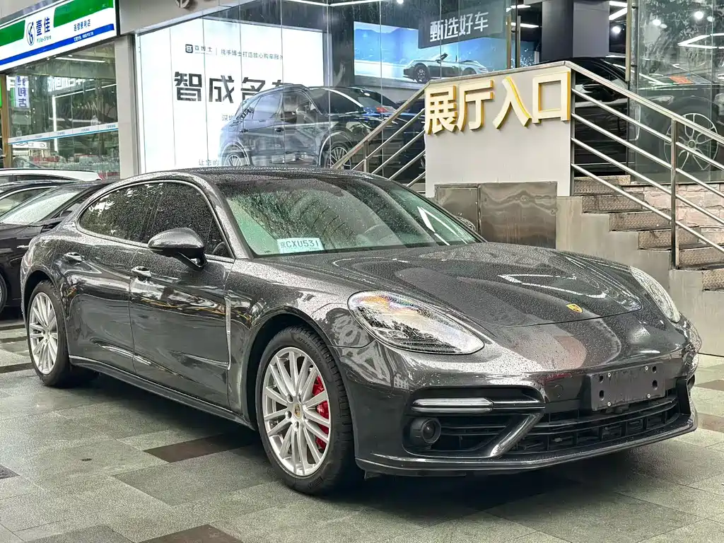 Porsche Panamera 2018 — фото 3