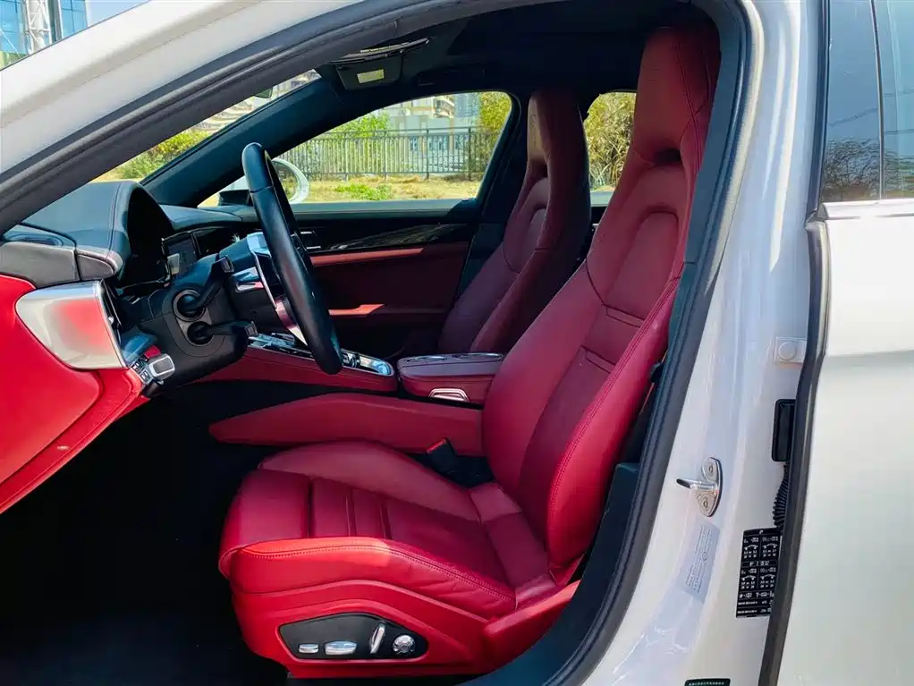 Porsche Panamera 2019 — фото 13