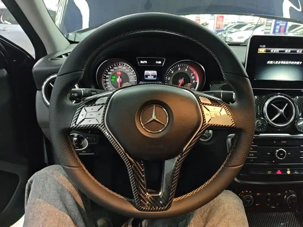 Mercedes-Benz GLA 2016 — фото 11