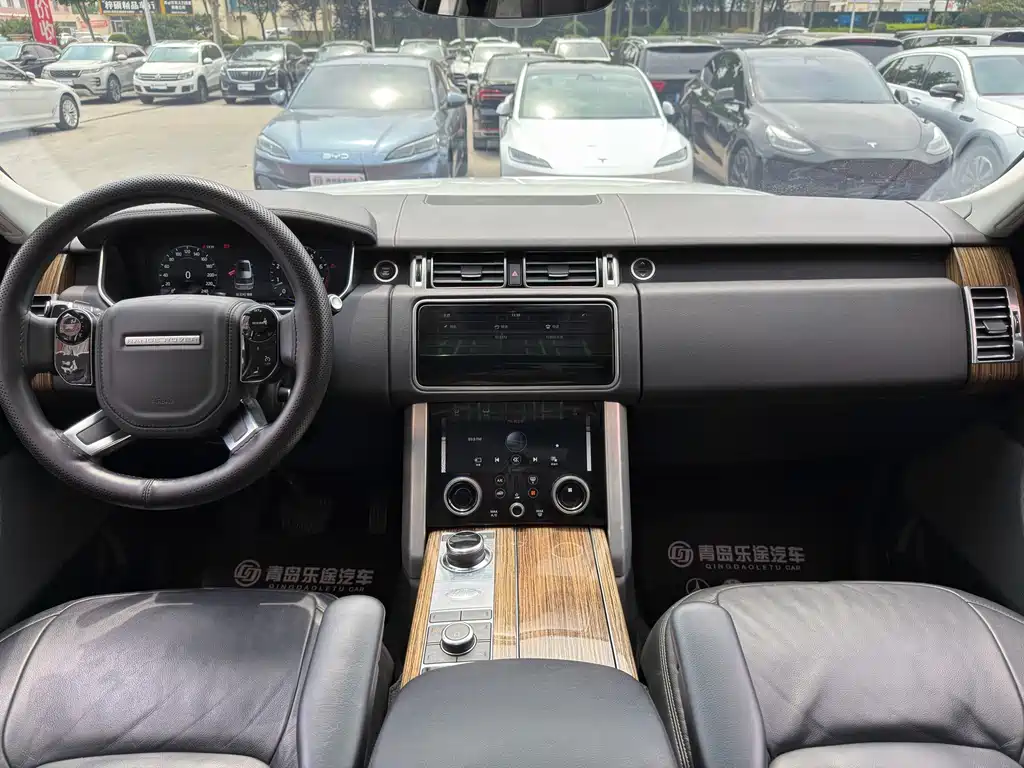 Land Rover Range Rover 2018 — фото 10