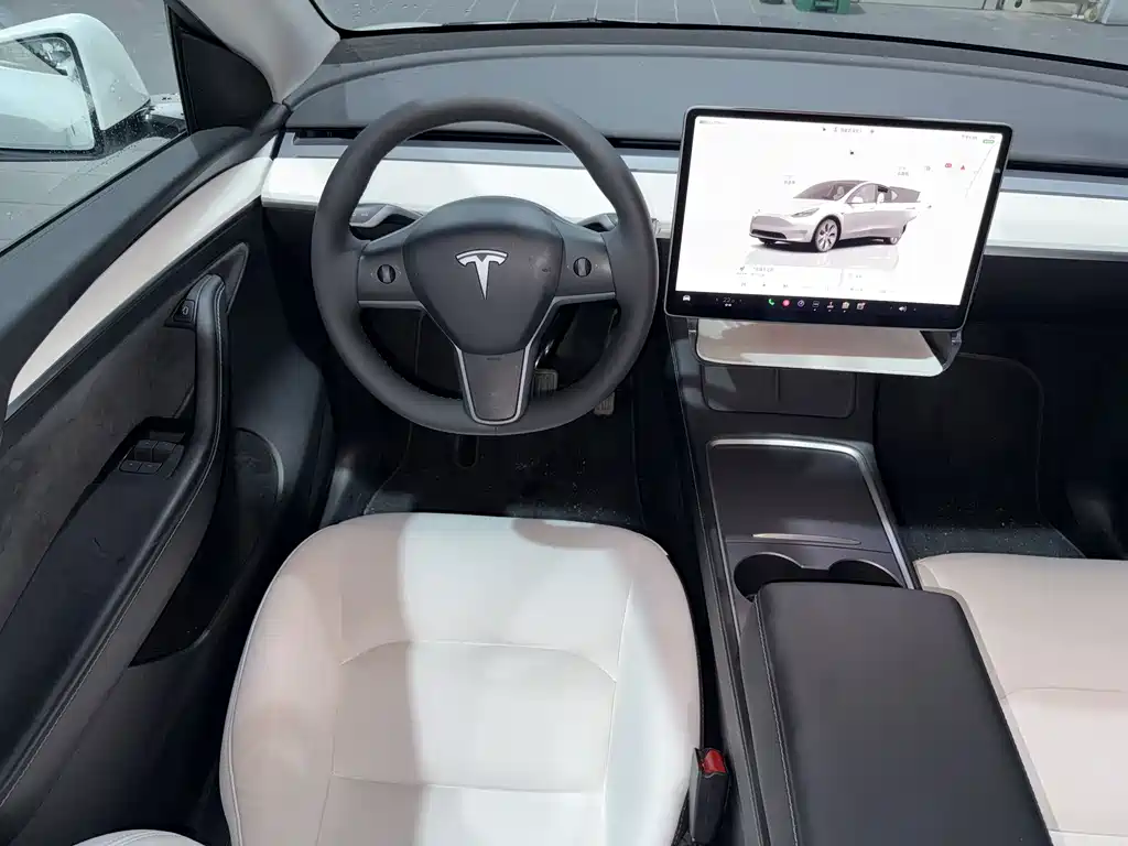 Tesla Model Y 2023 — фото 9