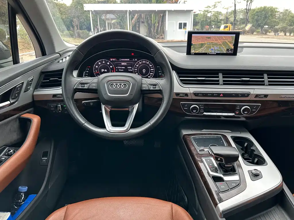 Audi Q7 2019 — фото 12