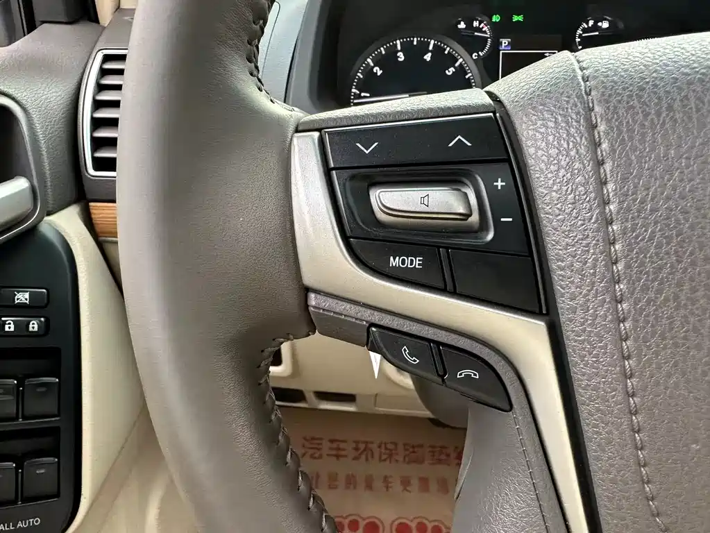 Toyota Prado 2018 — фото 12