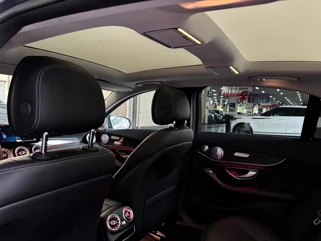 Mercedes-Benz C-Class 2020