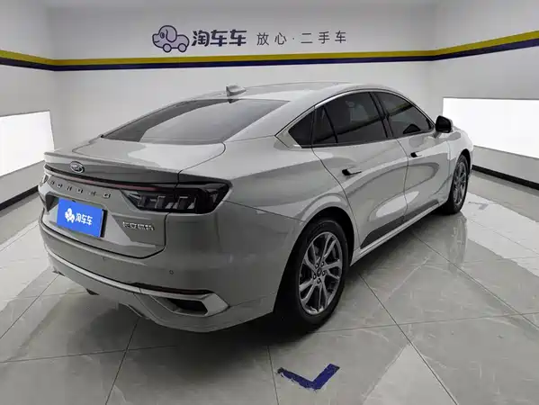 Ford Mondeo 2023