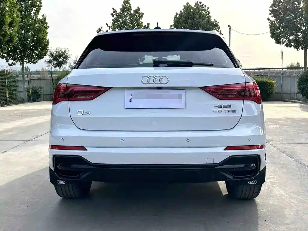 Audi Q3 2023 — фото 8