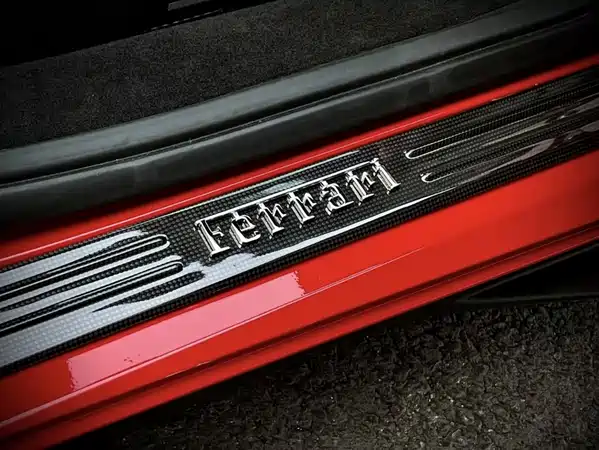 Ferrari F8 2022