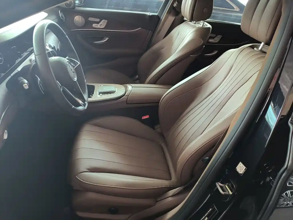 Mercedes-Benz E-Class 2023 — фото 15