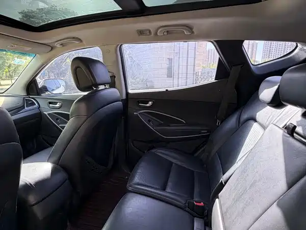 Hyundai Santa Fe 2013