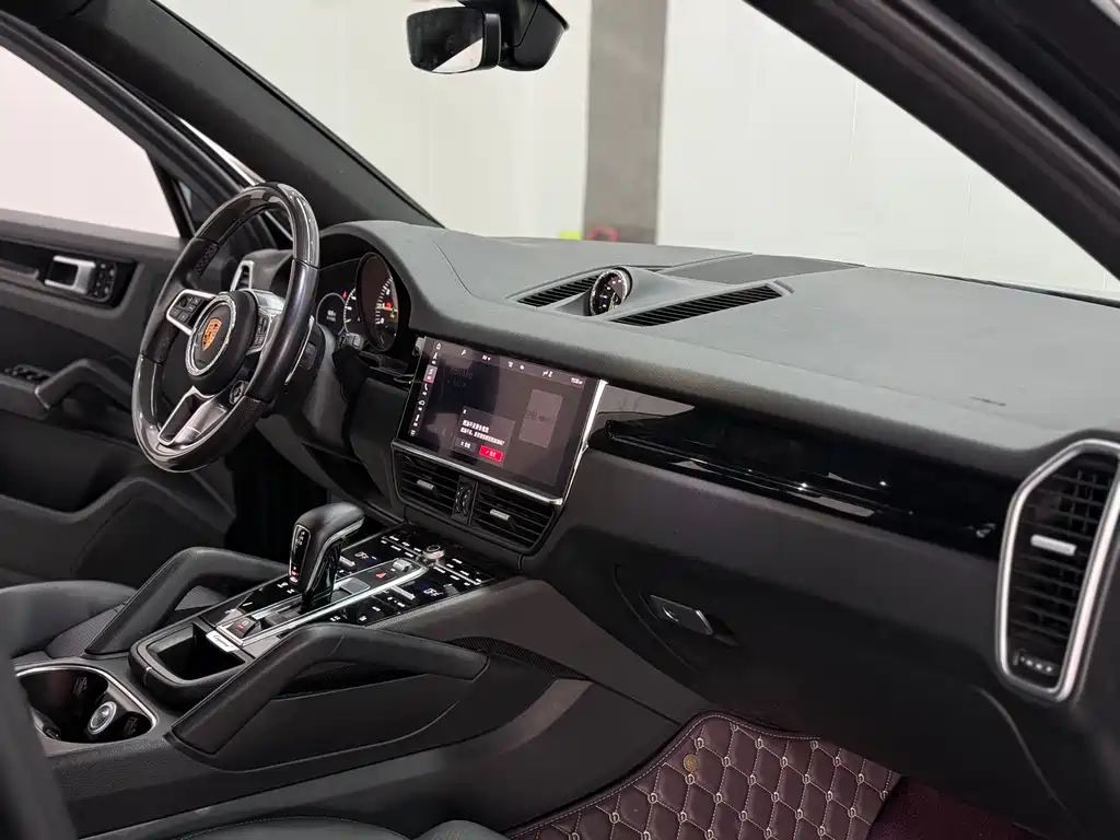 Porsche Cayenne Hybrid 2020 — фото 20