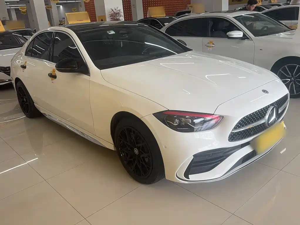 Mercedes-Benz C-Class 2022