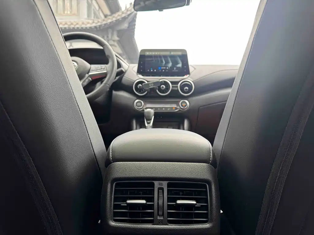 Nissan Sylphy 2021 — фото 18