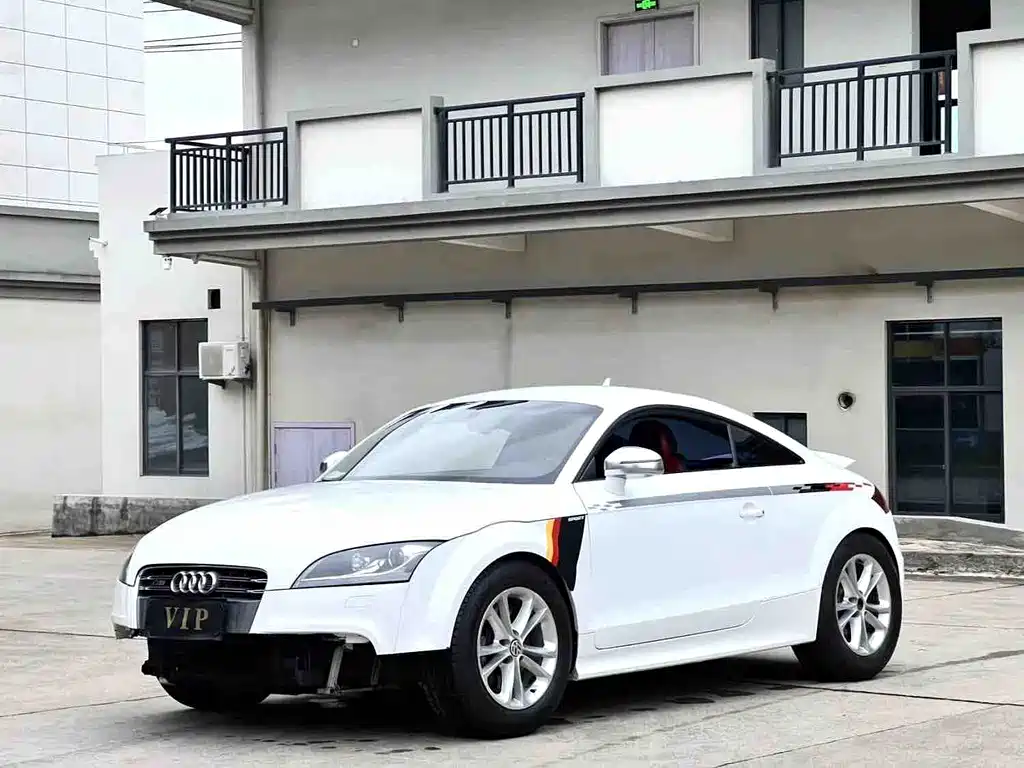 Audi TTS 2014