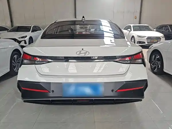 Hyundai Elantra 2026
