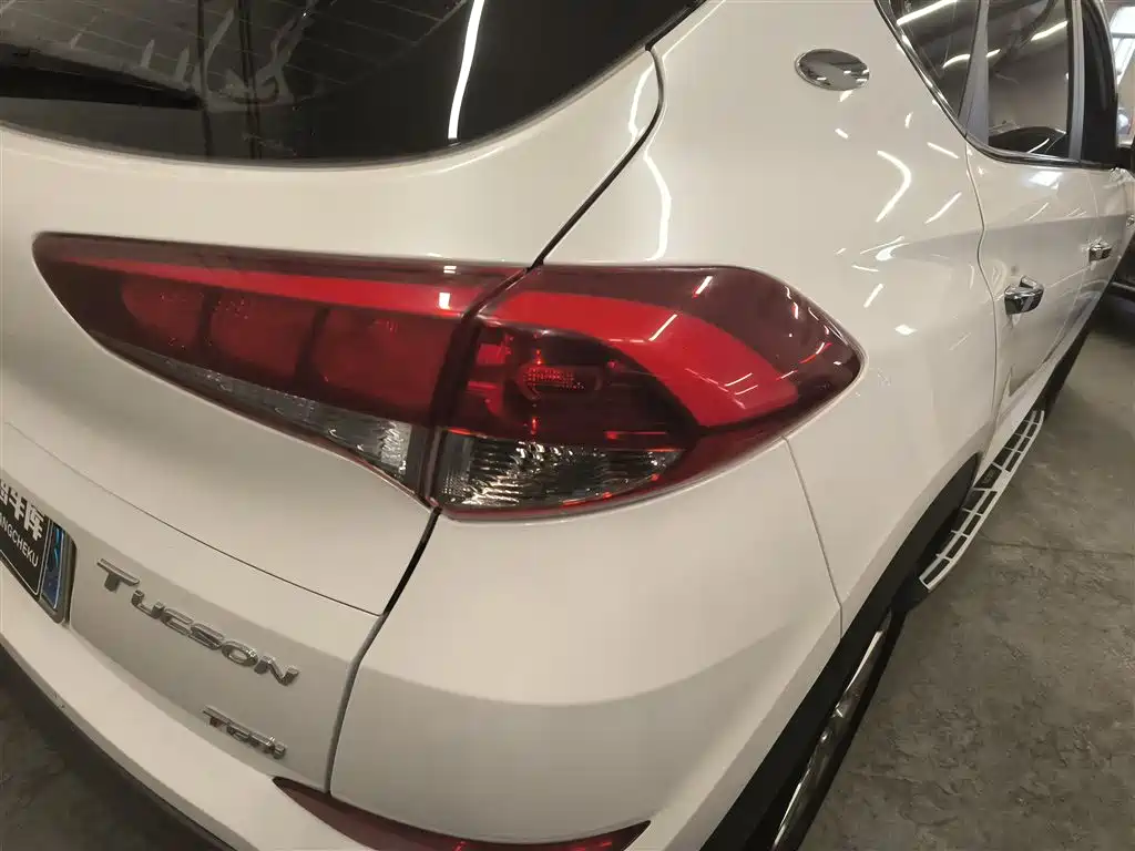 Hyundai Tucson 2018 — фото 25