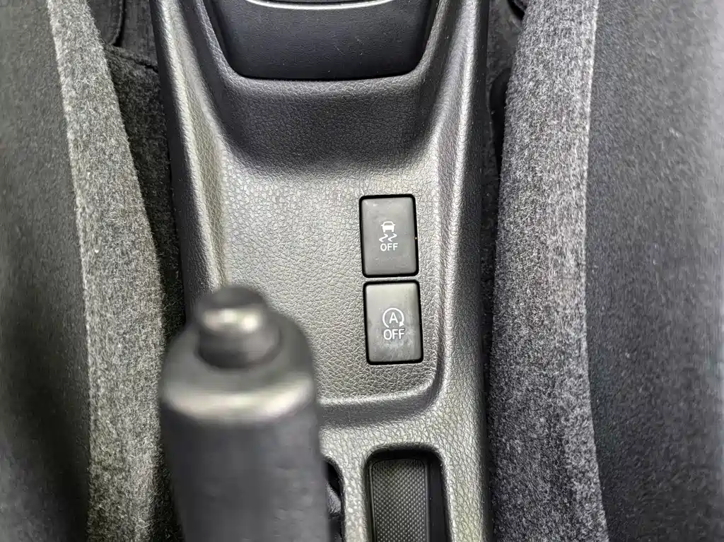 Toyota Yaris L 2019 — фото 17