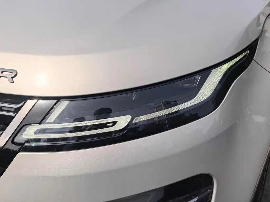 Land Rover Evoque 2024 — фото 20