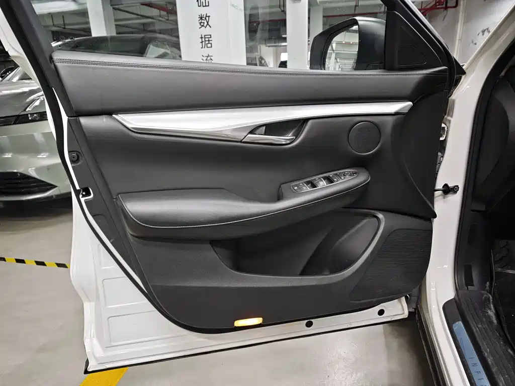 Infiniti QX50 2019 — фото 10