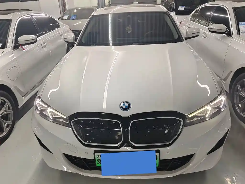 BMW i3 2025