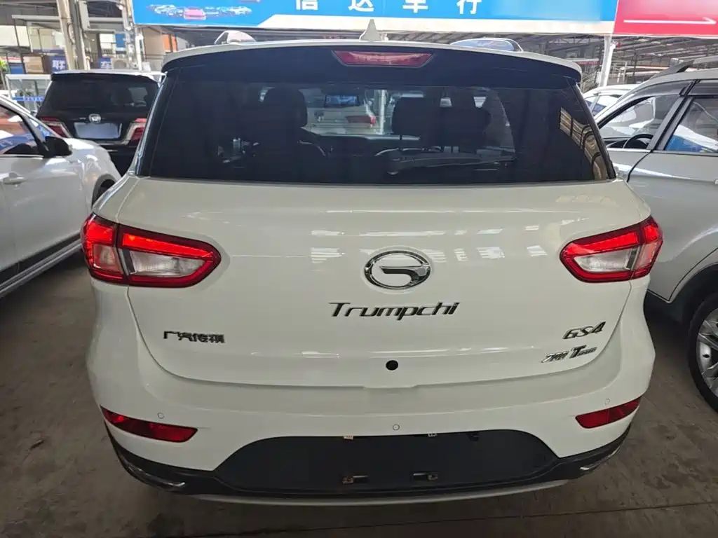 GAC Trumpchi GS4 2016 — фото 6