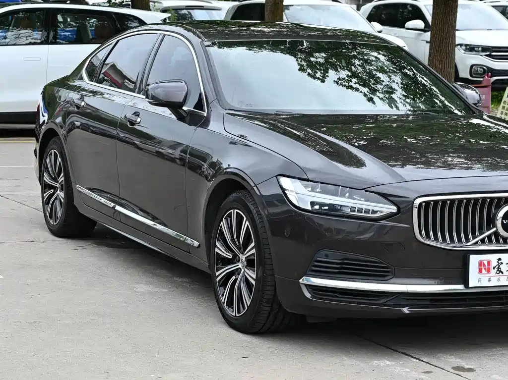 Volvo S90 Plug-In Hybrid 2021 — фото 8