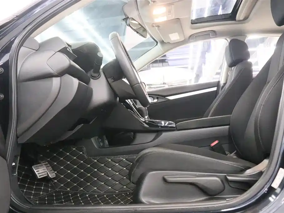 Honda Civic 2017 — фото 14