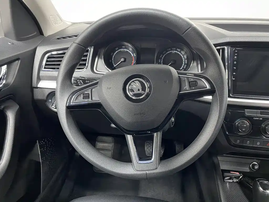 Skoda Kamiq 2023 — фото 9