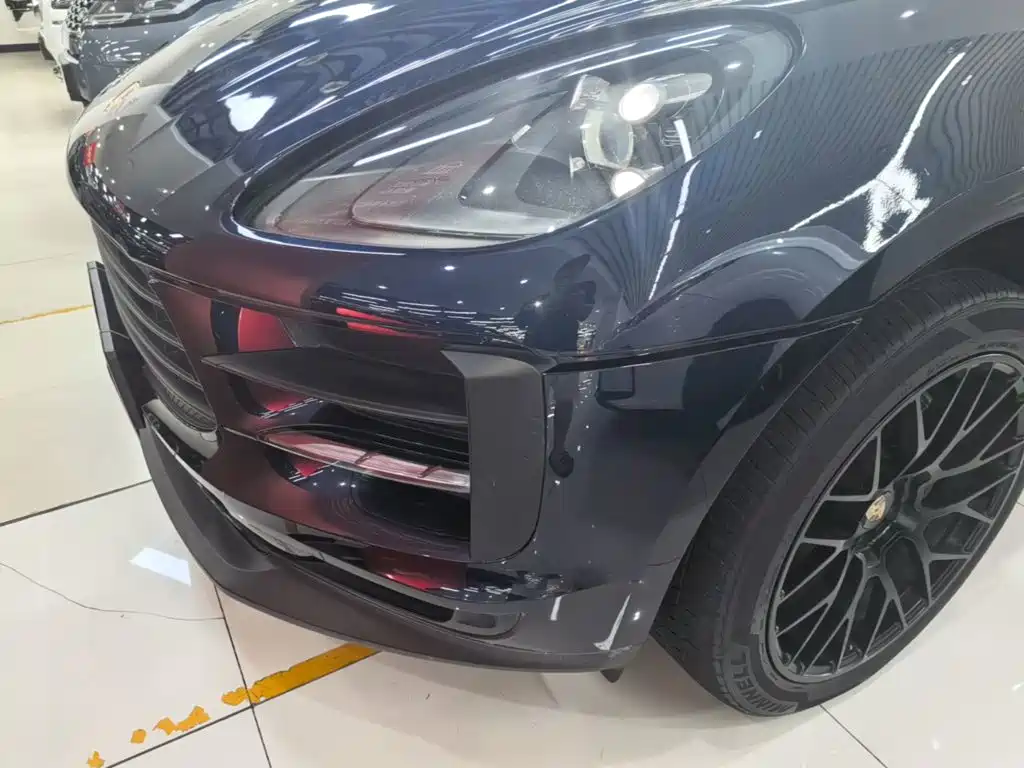Porsche Macan 2019 — фото 24
