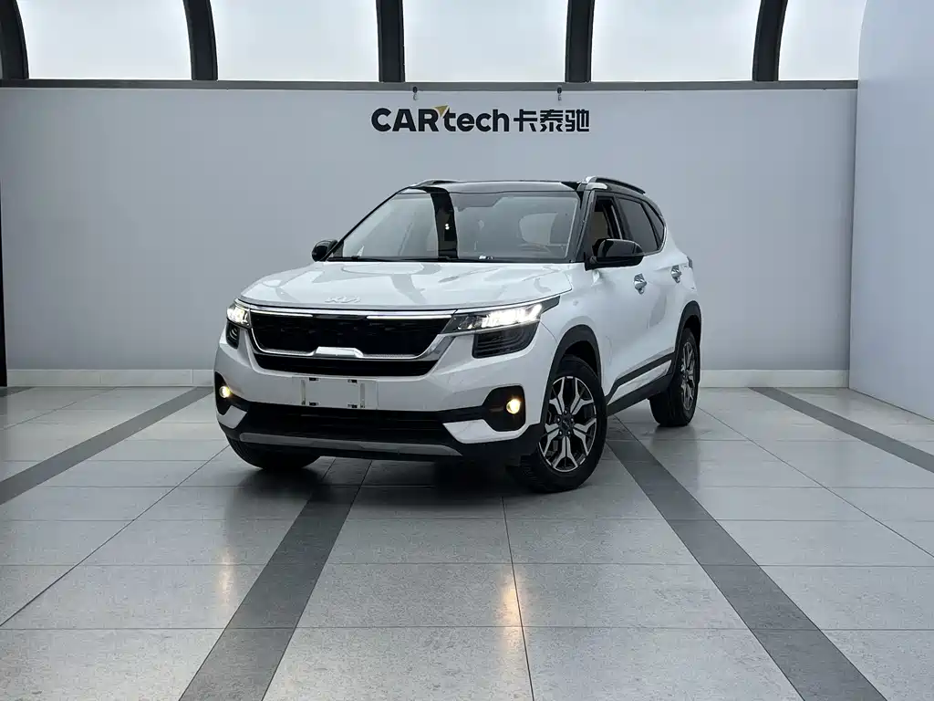 Kia KX3 2023 — фото 1