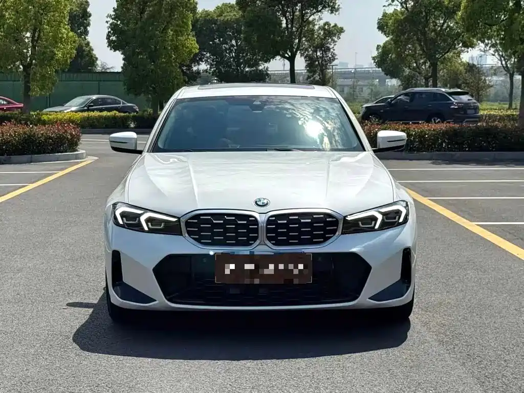 BMW 3 Series 2024