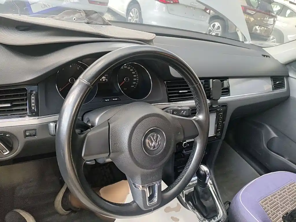 Volkswagen Bora 2015