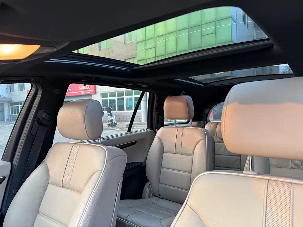 Mercedes-Benz R-Class 2015 — фото 11