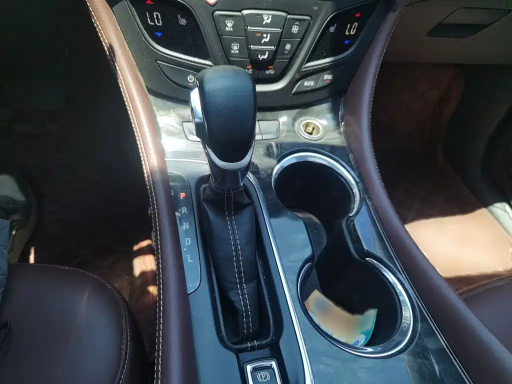 Buick Envision Plus 2015 — фото 10