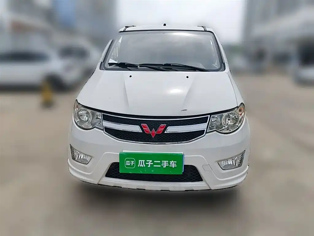 Wuling Hongguang 2016 — фото 24