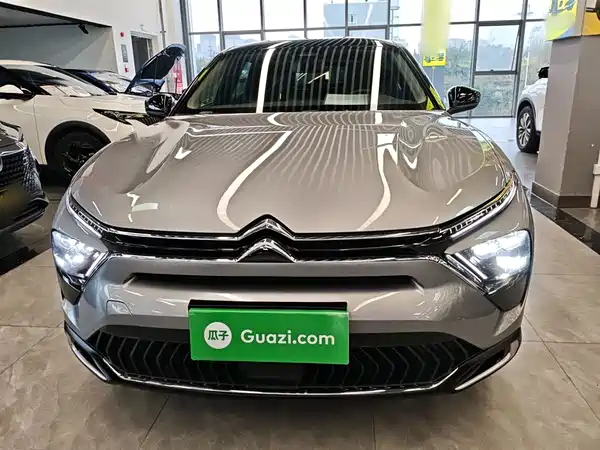 Citroën Versailles C5 X 2021
