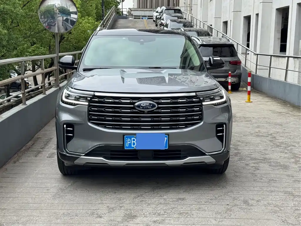 Ford Explorer 2023 — фото 2