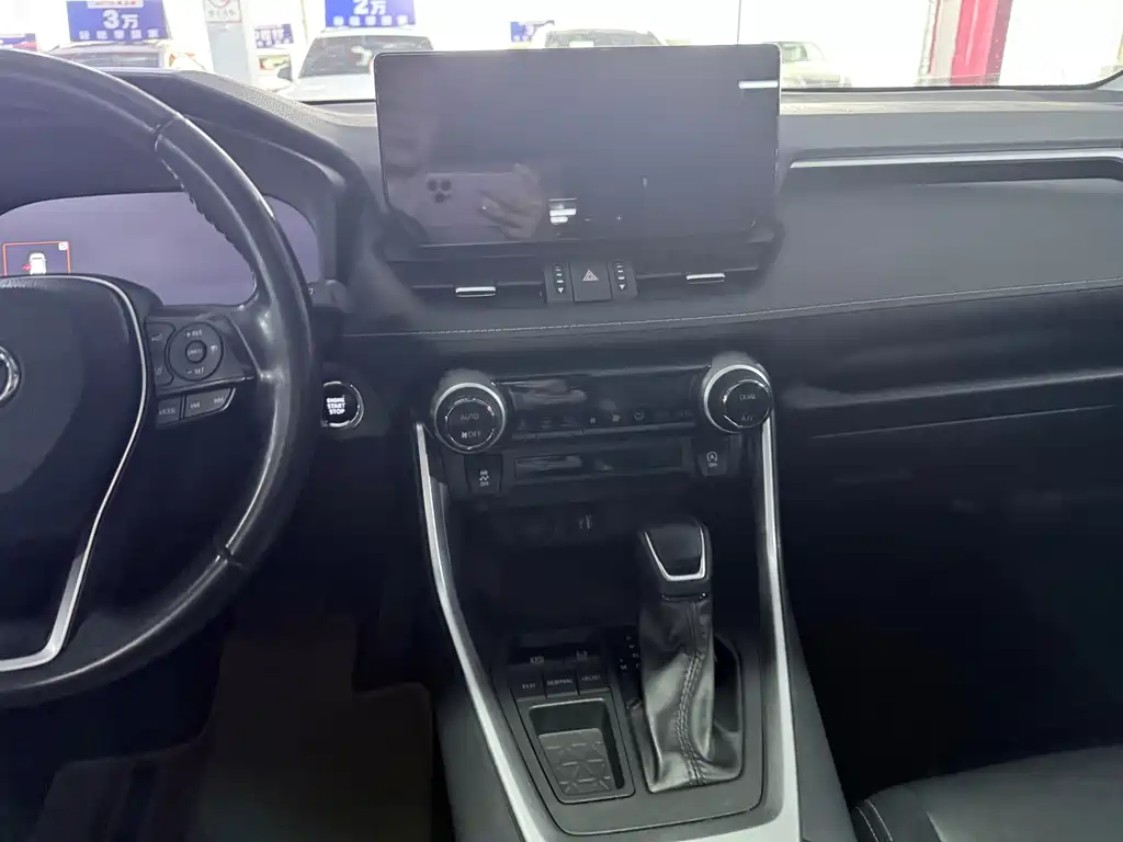 Toyota Wildlander 2023 — фото 15