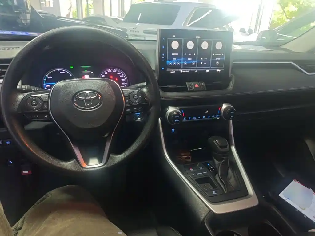 Toyota Wildlander 2020 — фото 10