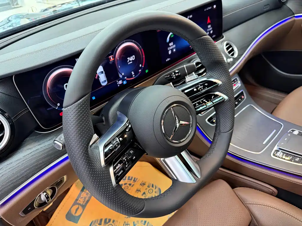 Mercedes-Benz E-Class 2022 — фото 10