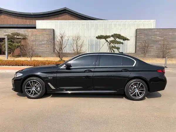 BMW 5 Series New Energy 2024