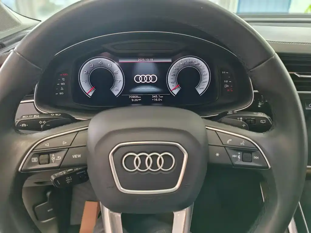 Audi Q7 2023 — фото 2