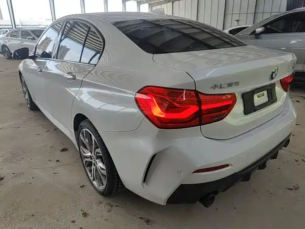 BMW 1 Series 2023